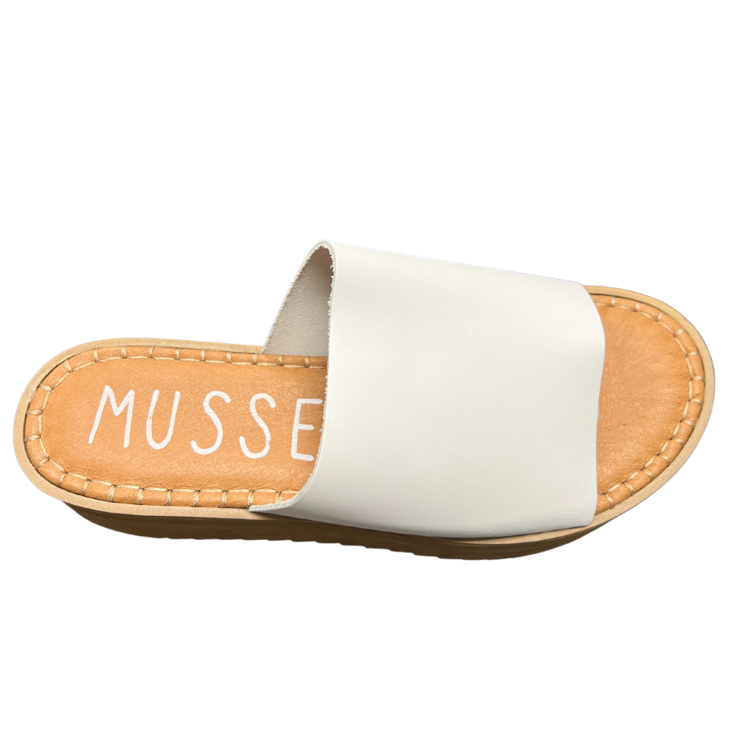 Kristel Sandal