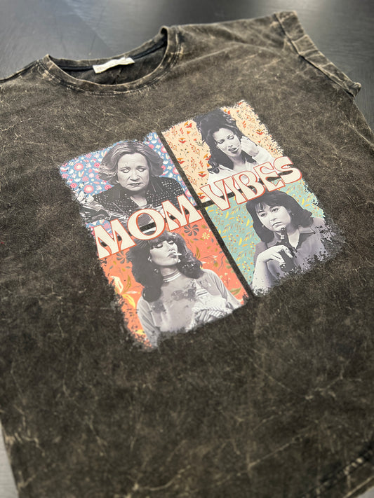 Mom Vibes Muscle Tee