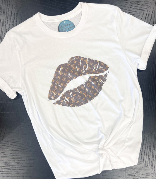 Vegas Lips Tee